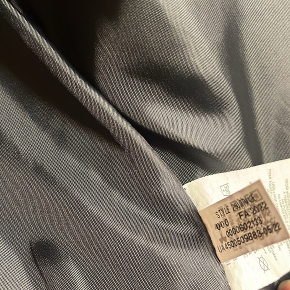 *final drop* UA 2fer Hoodie Vest little boys size 7 - Picture 10 of 11